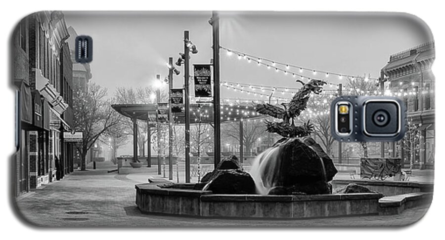 Fort Collins Galaxy S5 Case featuring the photograph Cold and Foggy Morning by Monte Stevens