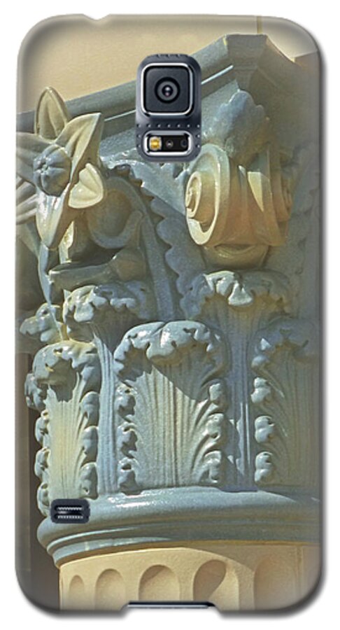 Connie Handscomb Galaxy S5 Case featuring the photograph Coloured With Sand And Sky by Connie Handscomb
