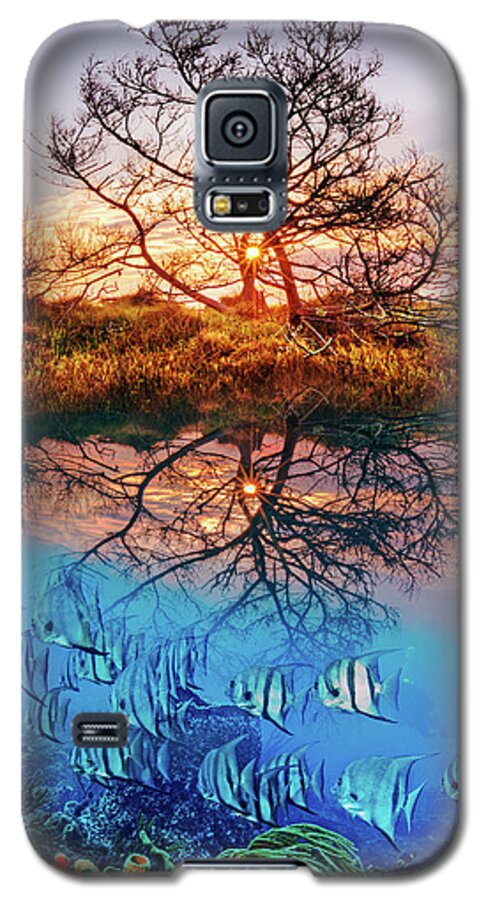 Clouds Galaxy S5 Case featuring the photograph Dawn Over the Reef by Debra and Dave Vanderlaan