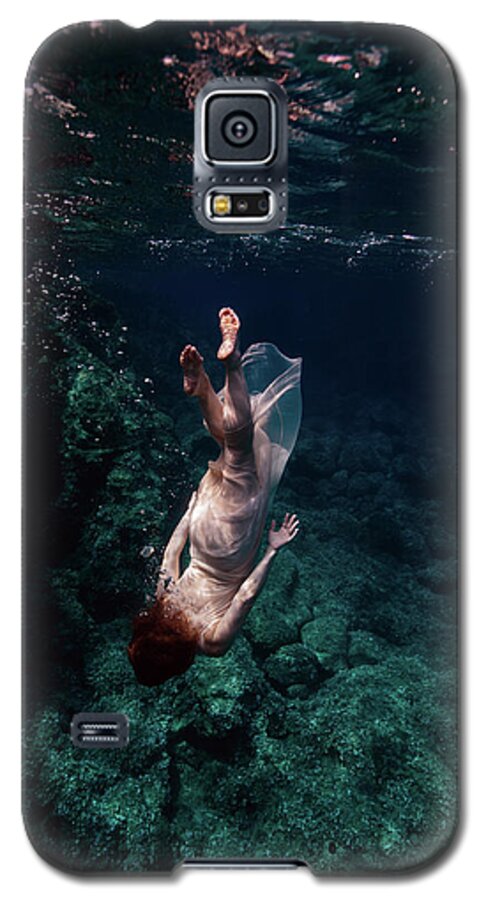 Swim Galaxy S5 Case featuring the photograph Deep Down by Gemma Silvestre