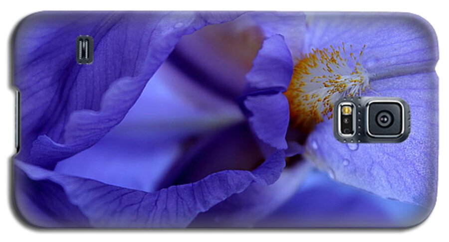 Iris Galaxy S5 Case featuring the photograph Delicate Sensation by Krissy Katsimbras