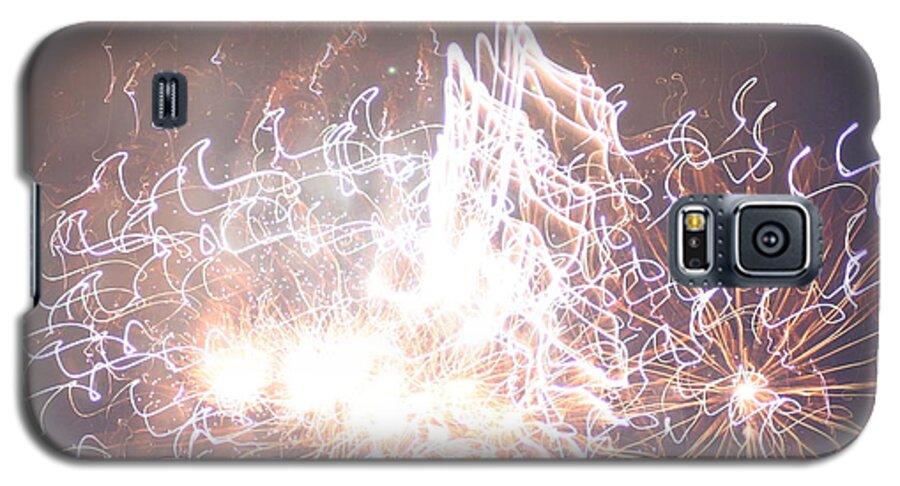 Fire Galaxy S5 Case featuring the digital art Fireworks in the Park 6 by Gary Baird