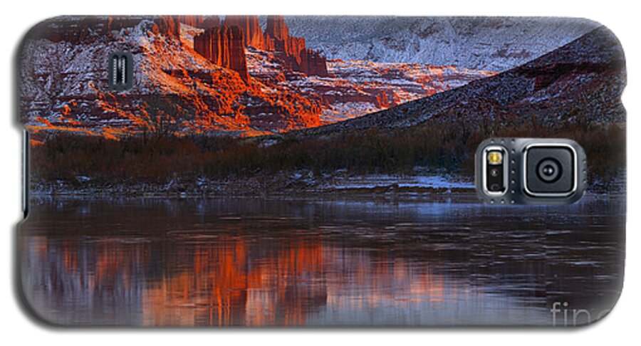 Fisher Towers Galaxy S5 Case featuring the photograph Fisher Towers And La Sal Mountains by Adam Jewell