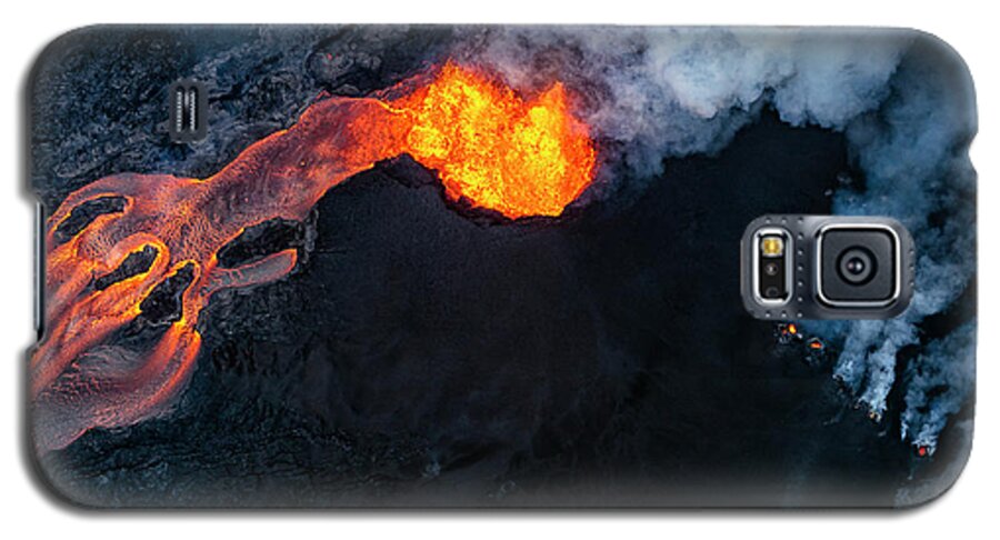 Puna Galaxy S5 Case featuring the photograph Fissure 8 Cinder Cone by Christopher Johnson