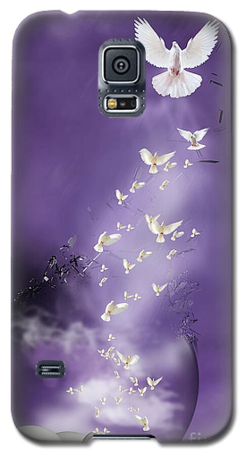 Doves Galaxy S5 Case featuring the mixed media Flight to Freedom by Jim Hatch