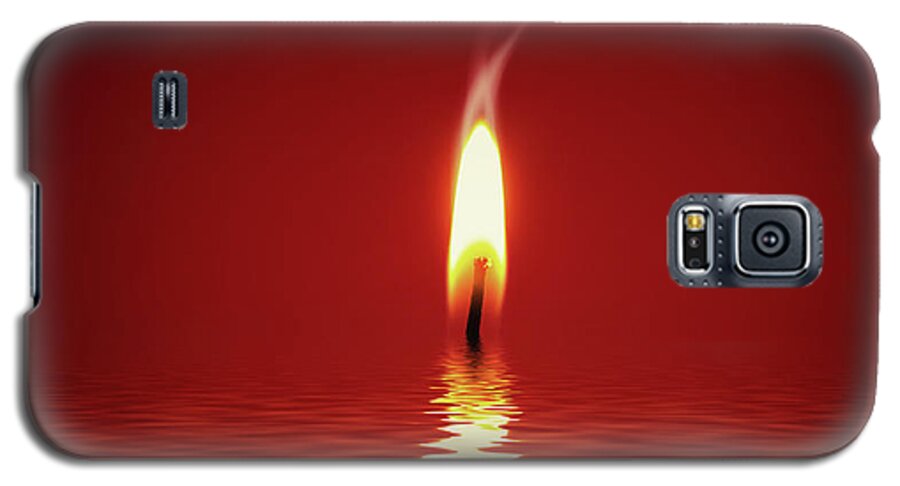 Candlelight Galaxy S5 Case featuring the photograph Floating Candlelight by Wim Lanclus