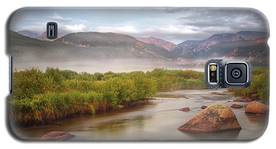 Rocky Mountain National Park Galaxy S5 Case featuring the photograph Foggy Morning in Moraine Park by Ronda Kimbrow
