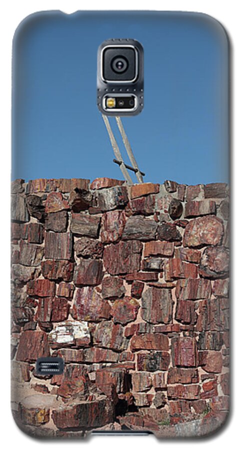 Agate Galaxy S5 Case featuring the photograph Fosilized Pueblo by David Diaz