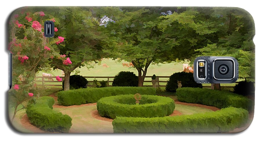 Colonial Heights Galaxy S5 Case featuring the photograph Garden at Colonial Heights by Patricia Montgomery