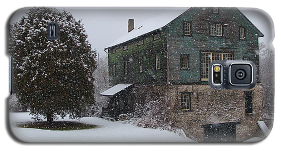 Mill Galaxy S5 Case featuring the photograph Grist Mill of Port Hope by Davandra Cribbie