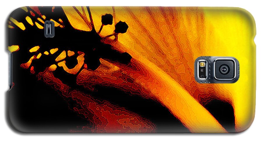 Flower Galaxy S5 Case featuring the photograph Heat by Linda Shafer