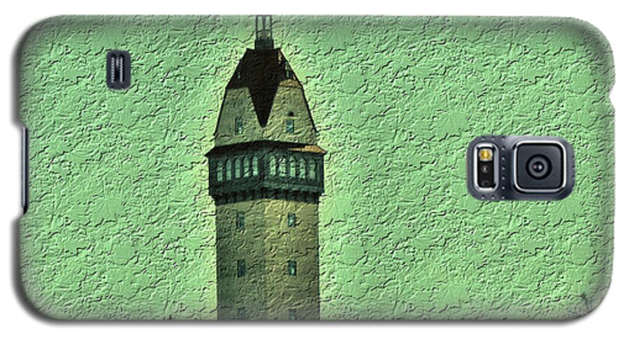 Heublein Tower In Connecticut Galaxy S5 Case featuring the photograph Heublein Tower by Charles HALL