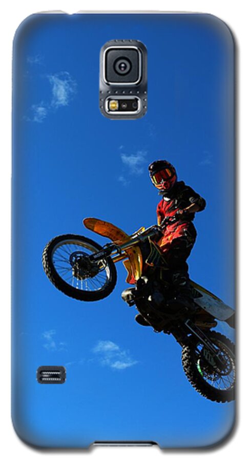 Dirt Bike Galaxy S5 Case featuring the photograph Hi There by Gigi Dequanne