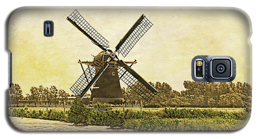 Landmark Galaxy S5 Case featuring the photograph Holland - Windmill by Gabriele Pomykaj