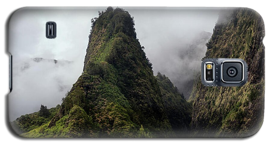 Maui Galaxy S5 Case featuring the photograph Iao Needle by Christopher Johnson
