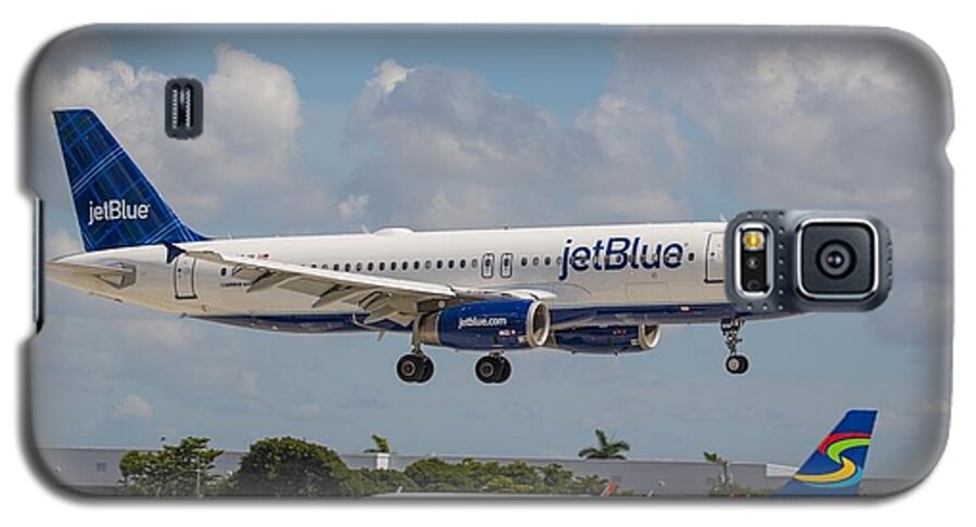 Airplane Galaxy S5 Case featuring the photograph JetBlue over Spirit Air by Dart Humeston