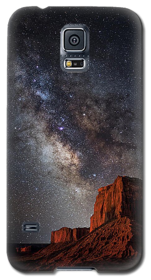 Stagecoach Galaxy S5 Case featuring the photograph John Wayne Point by Darren White