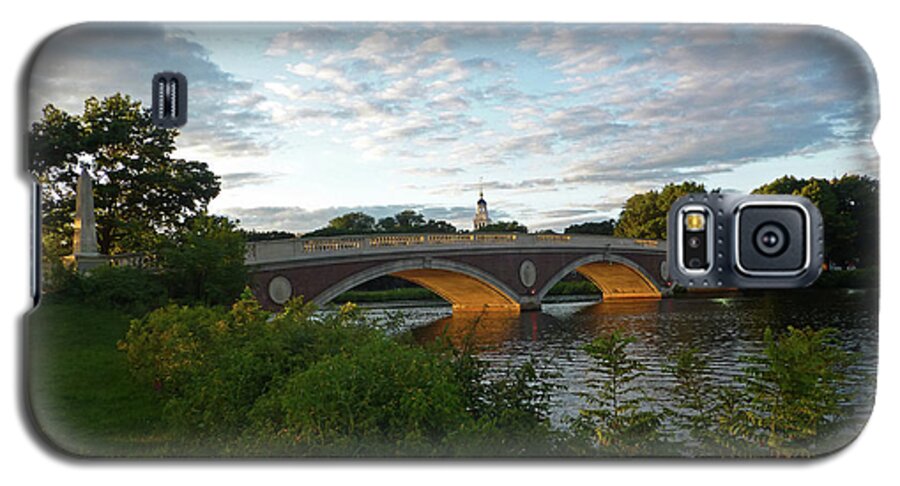 Boston Galaxy S5 Case featuring the photograph John Weeks bridge in Harvard Square Cambridge by Toby McGuire