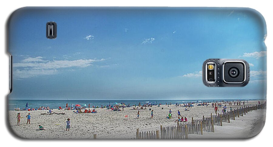 Kismet; Fire Island; New York; Beach; Ocean; Atlantic Ocean; Clouds; Sunny Day; Waves; Sand; Snow Fence; Families; Children; Play; Playing; Beach Umbrellas; Children; Children Playing; Beach Day; Sea; Body Of Water Galaxy S5 Case featuring the photograph Kismet Family Fun by Judy Hall-Folde