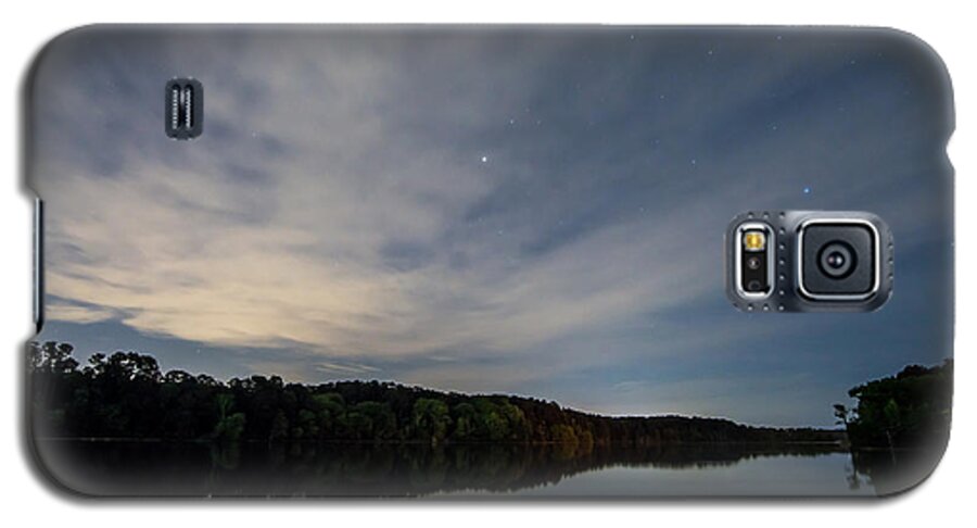 Night Sky Galaxy S5 Case featuring the photograph Lake At Night by Todd Aaron