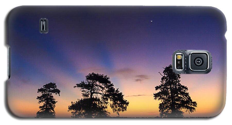 Lake Istokpoga Galaxy S5 Case featuring the photograph Lake Istokpoga sunrise by Stefan Mazzola