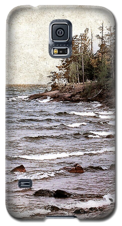 Lake Galaxy S5 Case featuring the photograph Lake Superior Waves by Phil Perkins