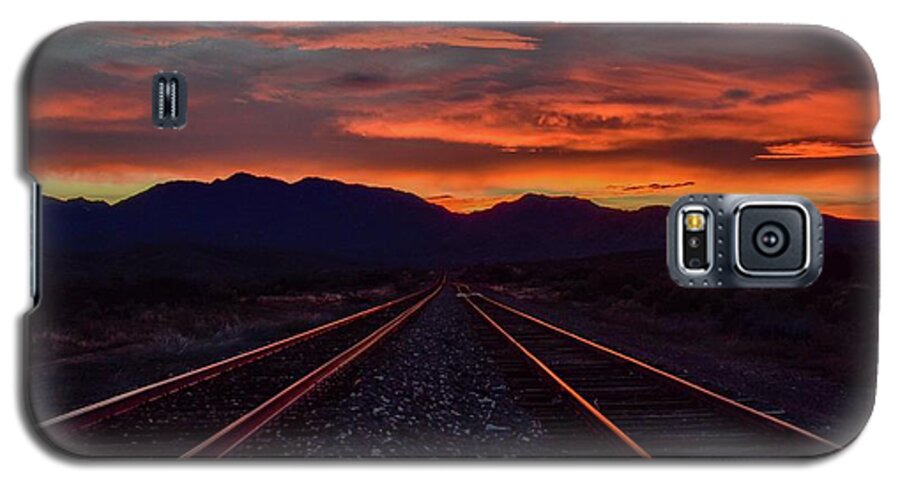 Sunset Galaxy S5 Case featuring the photograph Liquid copper flowing into the night by Gaelyn Olmsted