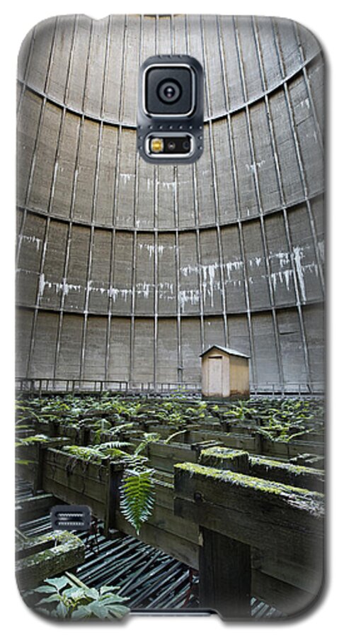 Belgium Galaxy S5 Case featuring the photograph Little house inside industrial cooling tower by Dirk Ercken