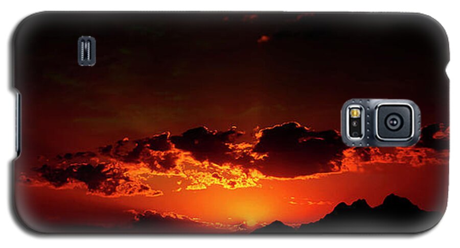 Sunset Galaxy S5 Case featuring the photograph Magical Sunset In Africa 2 by Johanna Hurmerinta