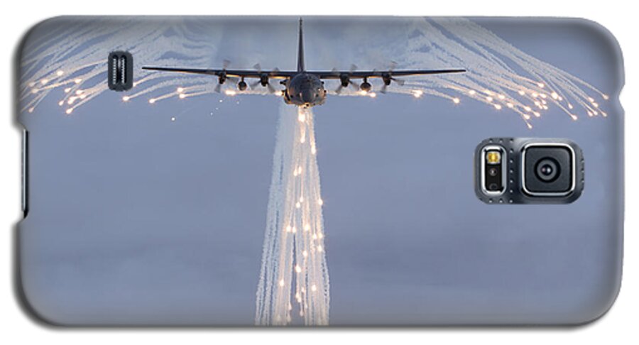 Mc-130 Galaxy S5 Case featuring the photograph Mc-130h Combat Talon Dropping Flares by Gert Kromhout