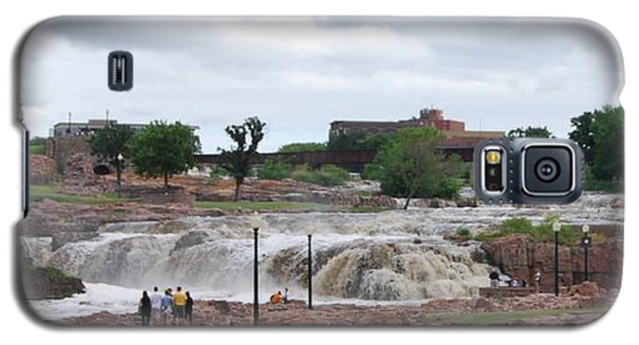 Sioux Falls Galaxy S5 Case featuring the photograph Mighty Sioux Falls by Judy Hall-Folde