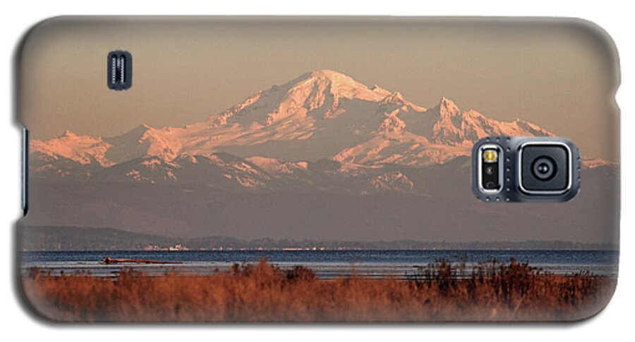Mt Galaxy S5 Case featuring the photograph Mt Baker at sunset by Pierre Leclerc Photography