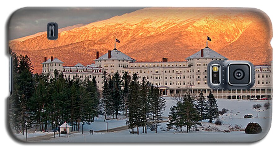 Mt Washington Hotel Galaxy S5 Case featuring the photograph Mt. Washinton Hotel by Paul Mangold