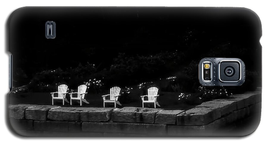 Bay Galaxy S5 Case featuring the photograph Night Sitting by Richard Bean