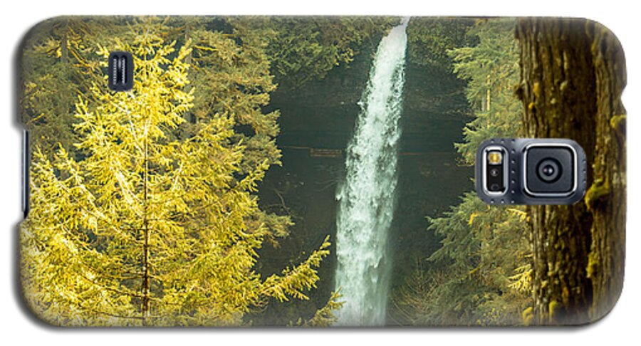 Waterfalls Galaxy S5 Case featuring the photograph North Falls by Jerry Cahill