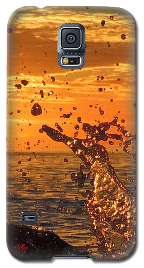 Ocean Galaxy S5 Case featuring the photograph Ocean Splash by L Hollis