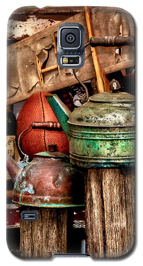 Kettles Galaxy S5 Case featuring the photograph Odds and Ends by Christopher Holmes