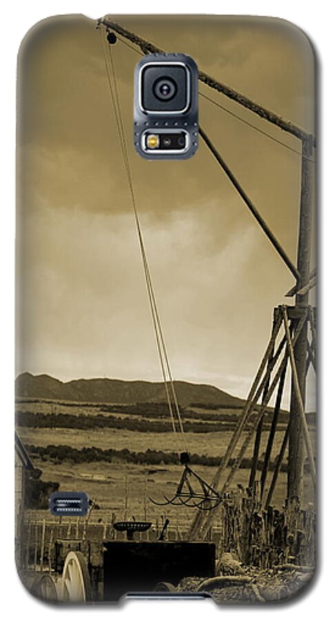 Cove Creek Utah Galaxy S5 Case featuring the photograph Old Crane and Shed Utah Countryside in Sepia by Colleen Cornelius