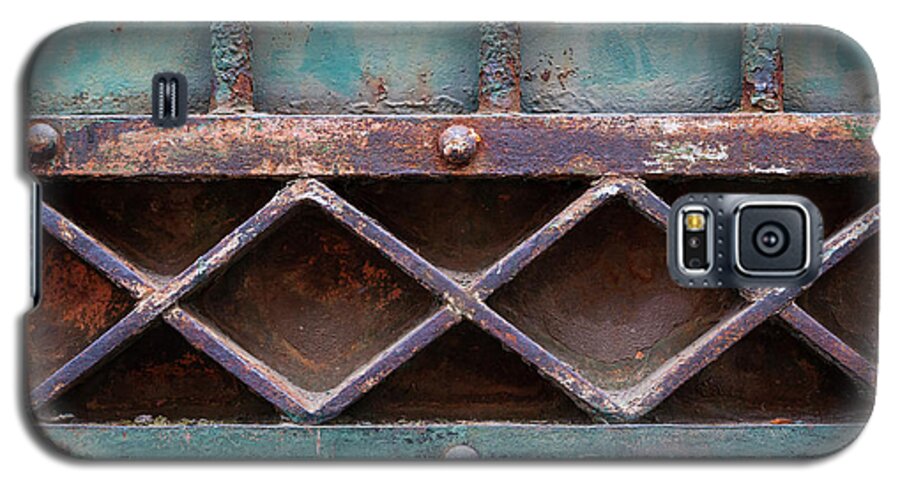 Gate Galaxy S5 Case featuring the photograph Old gate geometric detail by Elena Elisseeva