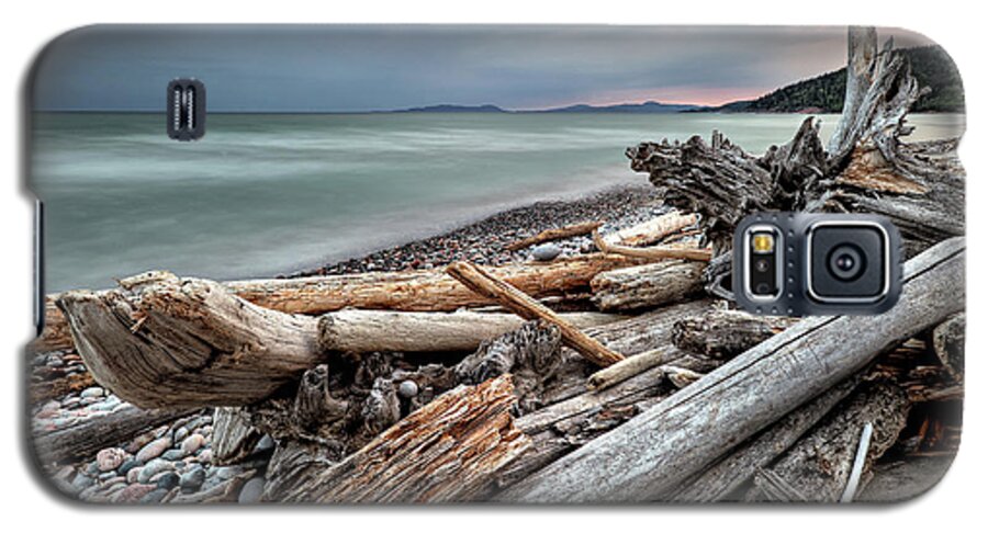 Beach Galaxy S5 Case featuring the photograph On The Beach by Doug Gibbons