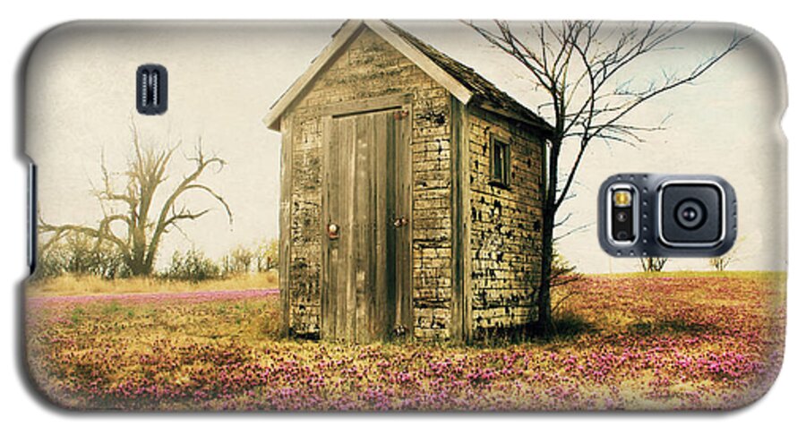 Outhouse Galaxy S5 Case featuring the photograph Outhouse by Julie Hamilton