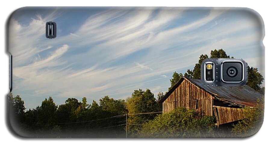 Barn Galaxy S5 Case featuring the photograph Painted Sky Barn by Benanne Stiens