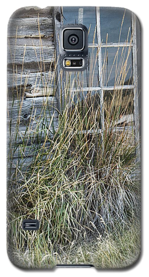 Window Galaxy S5 Case featuring the photograph Panes of the past by Jody Lovejoy