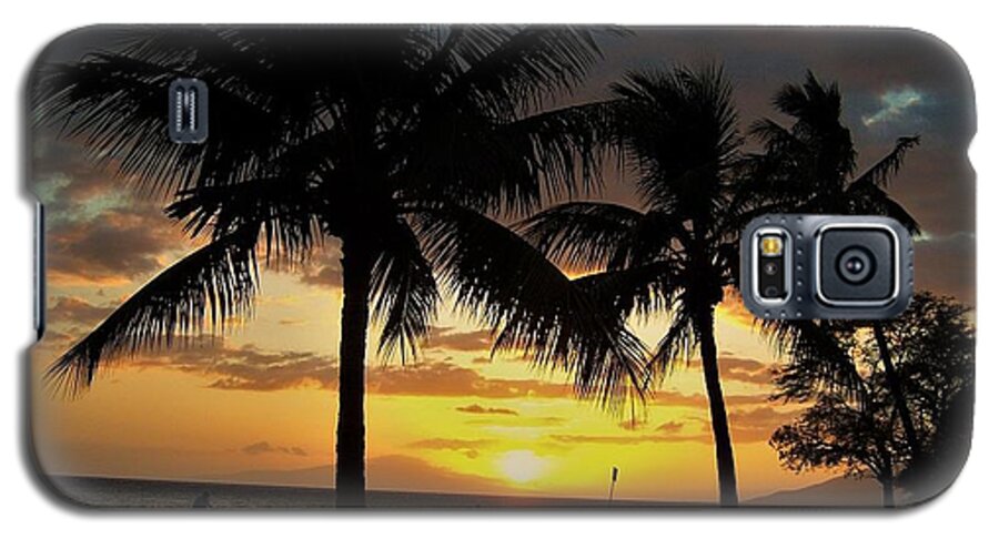 Landscape Galaxy S5 Case featuring the photograph Paradise by Charles HALL