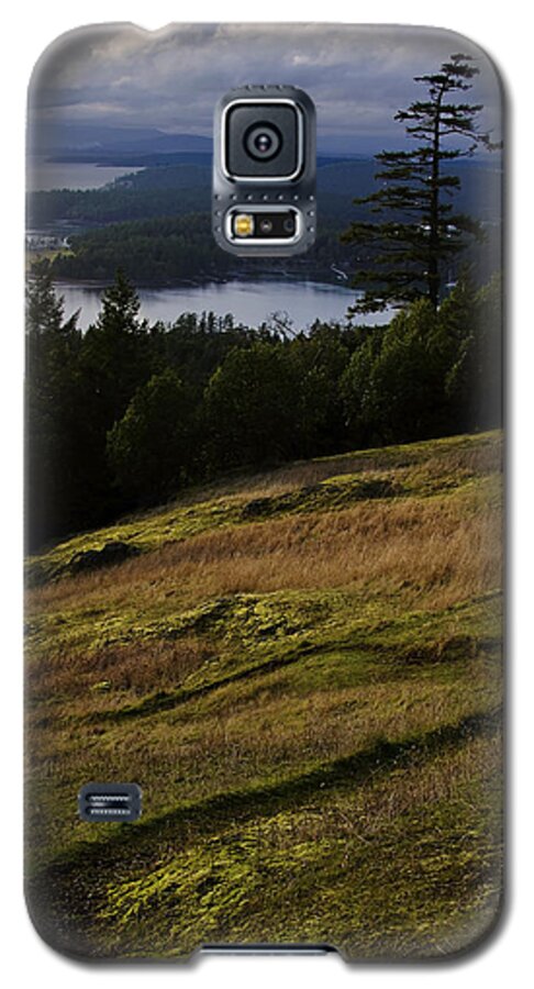 Ocean View Galaxy S5 Case featuring the photograph Path of Enlightenment by Joseph Noonan
