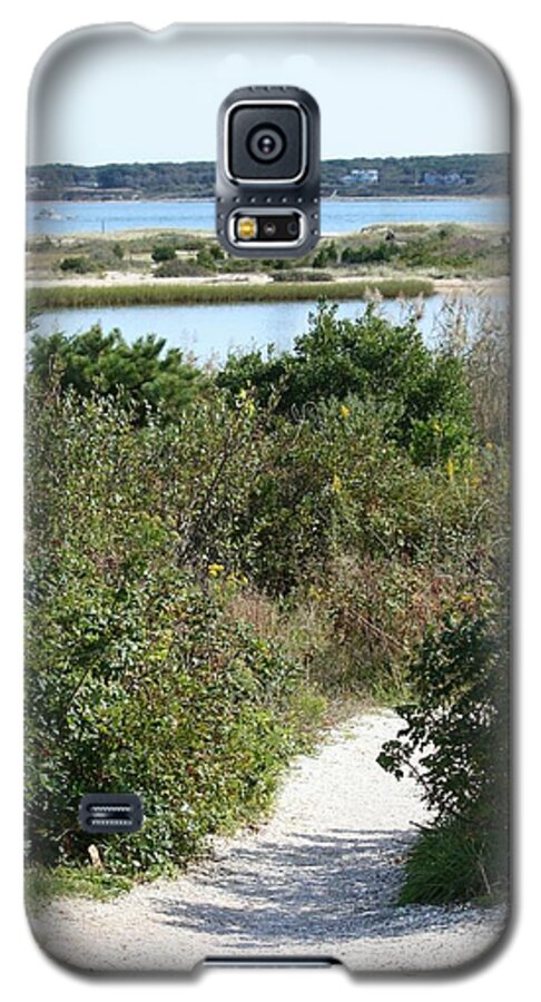 Martha's Vineyard Galaxy S5 Case featuring the photograph Path to Edgartown Lighthouse by Carol Groenen