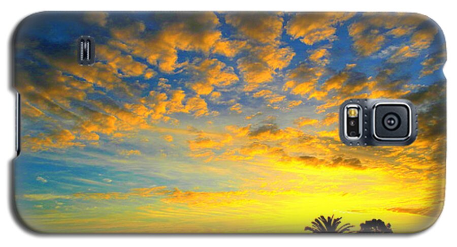 Sunset Galaxy S5 Case featuring the digital art Perfect Sunset by Mark Blauhoefer