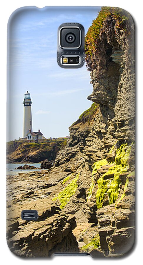 Pidgeon Point Lighthouse Galaxy S5 Case featuring the photograph Pidgeon Point Lighthouse by Bryant Coffey