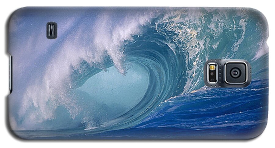 Afternoon Galaxy S5 Case featuring the photograph Powerful Surf by Ron Dahlquist - Printscapes