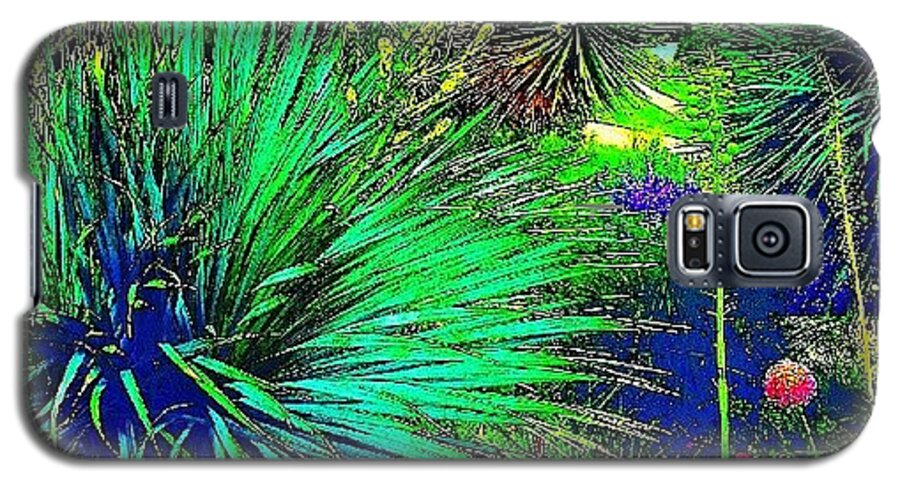 Summer Galaxy S5 Case featuring the photograph Psychedelic Yuccas. #plant #yucca by Austin Tuxedo Cat